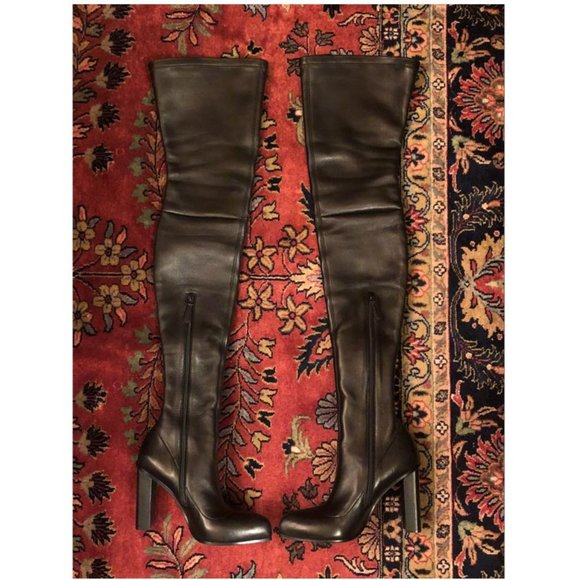 SOLD Alexander McQueen Black Leather Thigh Boots - Picture 4 of 9